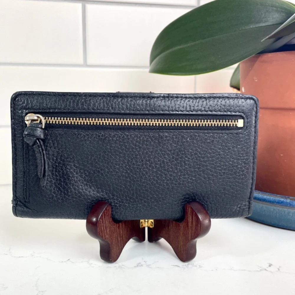 “kate spade” slim black Pebbled Leather bi-fold wallet - Picture 3 of 8